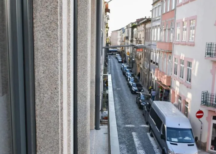 Апартаменты With Balcony - 9 Min-walk To Trindade